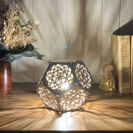 Lampe dodécaèdre Équilibre Blanc Taille S allumée