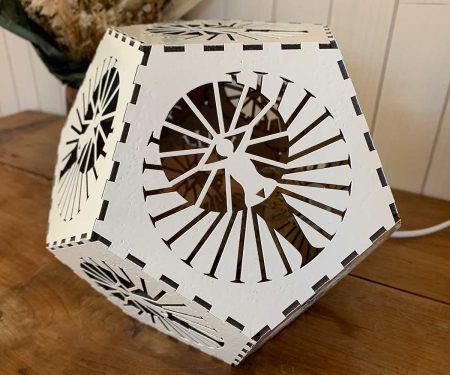 Lampe dodécaèdre Féminin Sacré Blanc zoomée