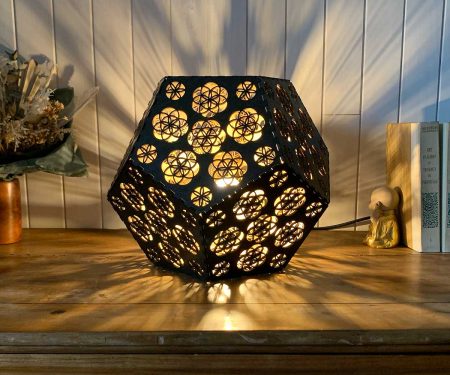 Lampe dodécaèdre Graine de vie Bronze Taille L allumée