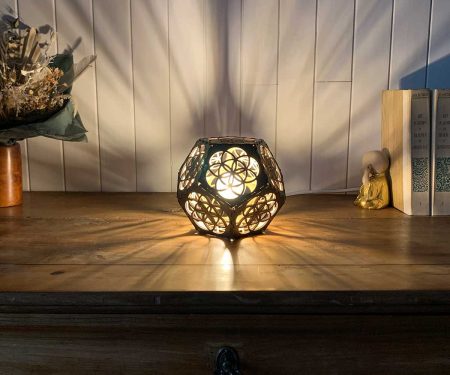 Lampe dodécaèdre Graine de vie Bronze Taille S allumée